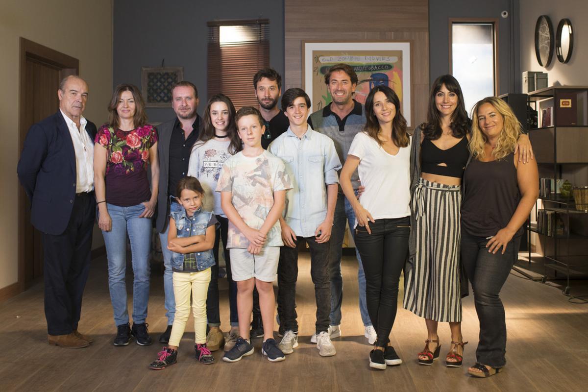 afamily lauraperis-1-