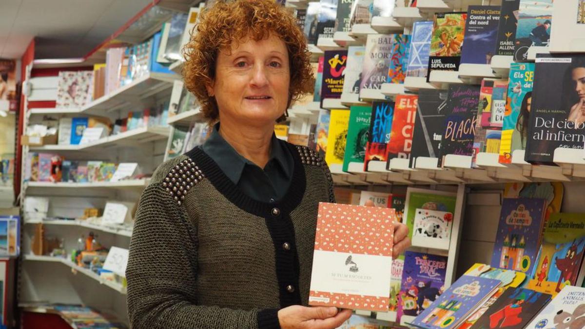 La propietària de la llibreria l’Auca de Figueres. | JOAN MASSAGUER