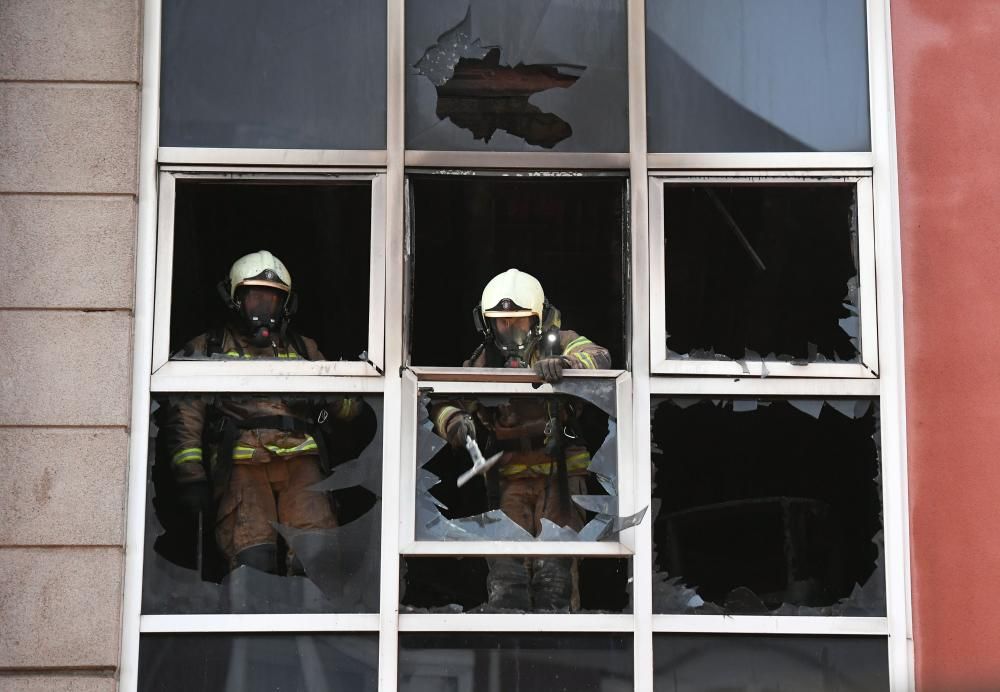 Otro hombre herido se arrojó por la ventana de un segundo piso para evitar se atacado.