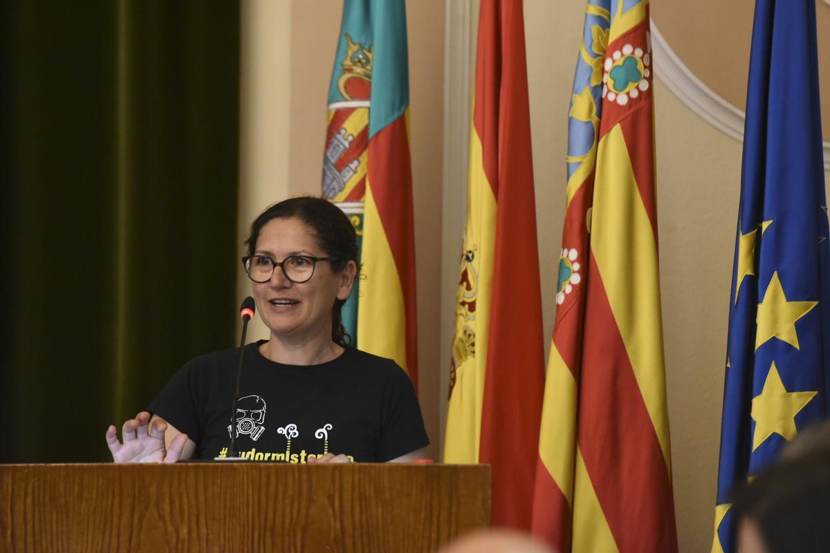 Eva Ramírez durante su intervención en el pleno, este jueves.