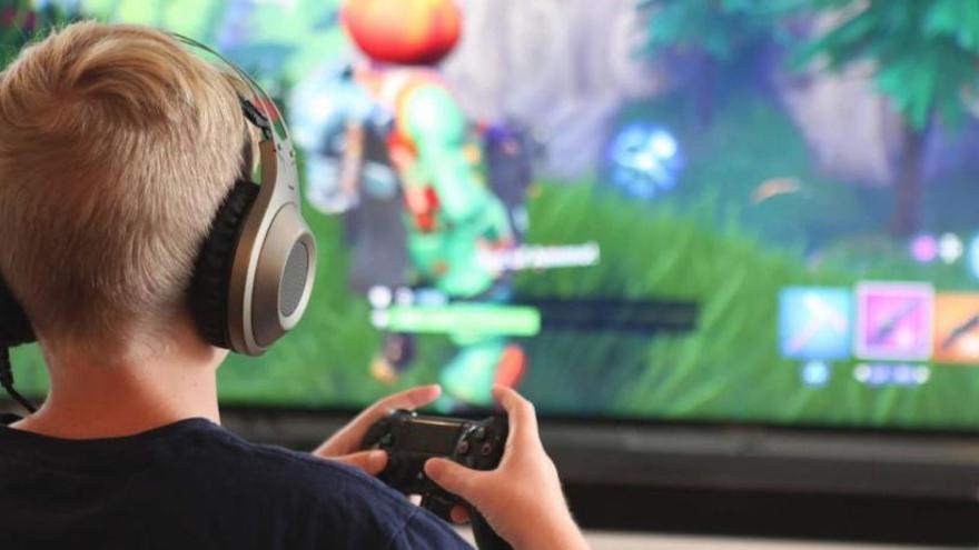 Alerta: si el teu fill no té 12 anys, no hauria de jugar a Fortnite