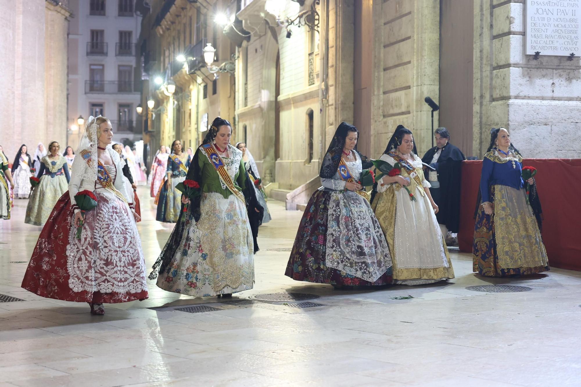 Ofrenda día 18. Calle San Vicente (23:00/24:00)