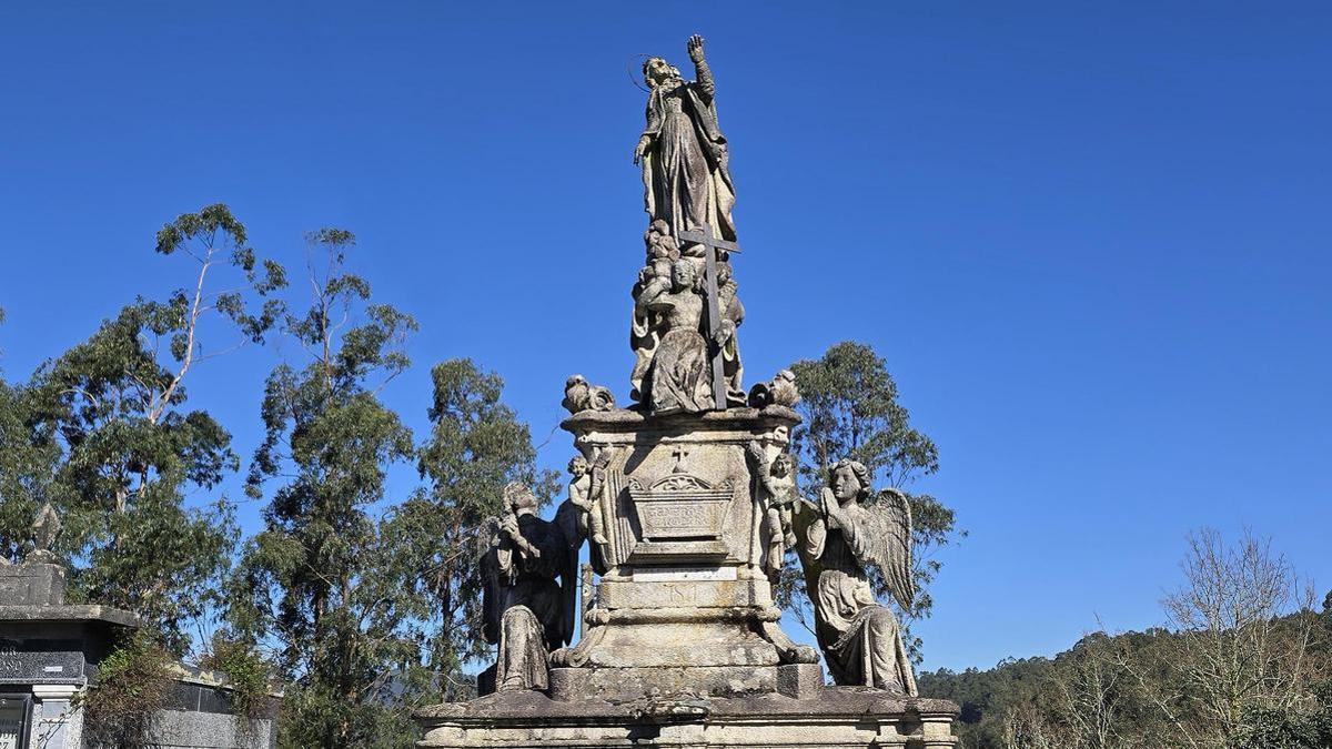 El arte que aspira al cielo: panteones que elevan una plegaria de piedra a la vida eterna
