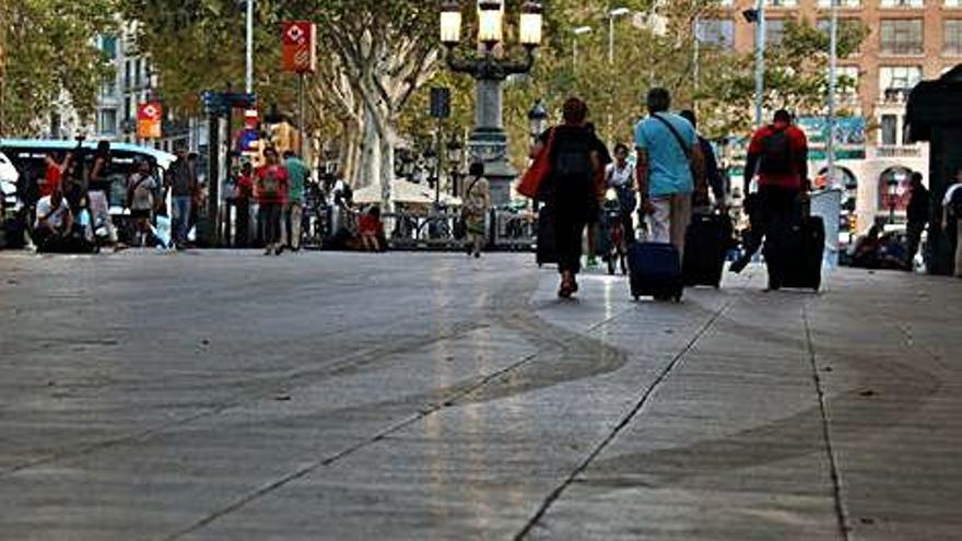 Marques de la furgoneta de l&#039;atemptat del 17-A, poc després de l&#039;atac