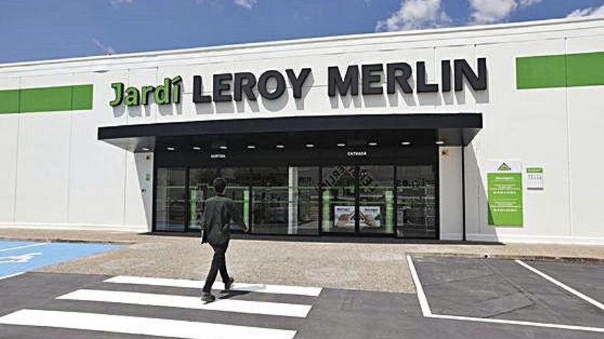 La gran superfície de Leroy Merlin a Girona.