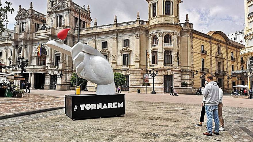 El pebetero, liberado de sus barreras arquitectónicas.  | M.D