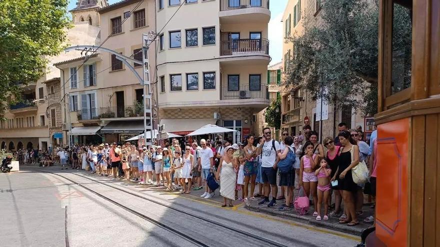 Sóller und die Tourismus-Demo: Wie bekommt man Tausende Protestierende an einen Ort, der ohnehin schon überlaufen ist?
