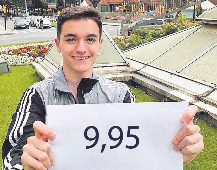 Juan Fernandez, gijonés, uno de los estudiantes con las notas mas altas de la EBAU.