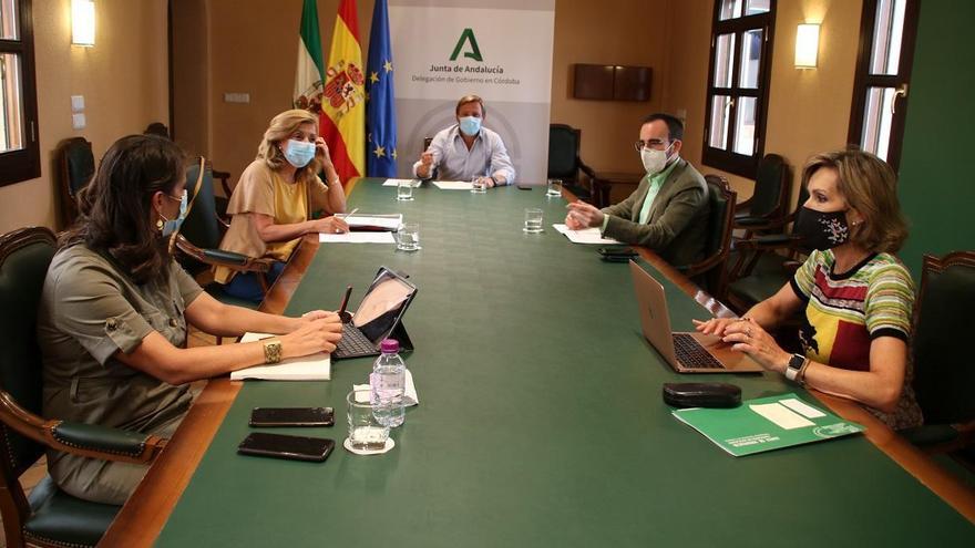 La Junta constituye la comisión de seguimiento para prevenir el covid en las explotaciones agrarias