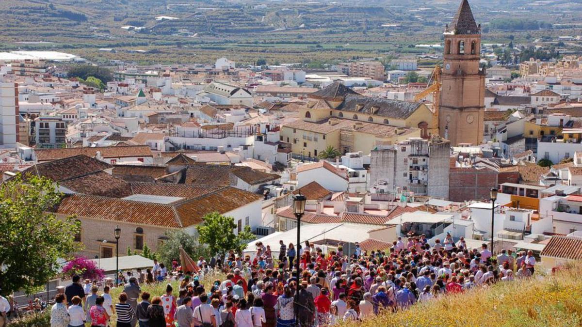 Vélez-Málaga comienza a preparar los actos con motivo de la romería de la Virgen de los Remedios.