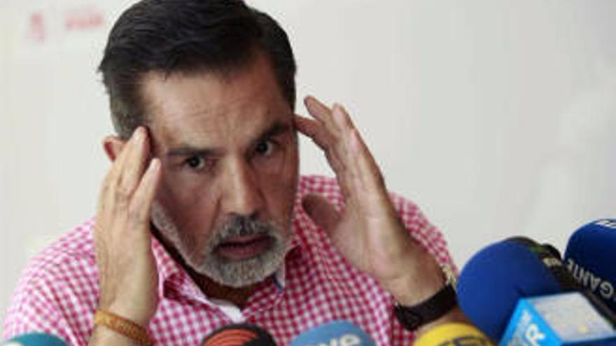 Fraga: &quot;El PSOE quiere estar en el gobierno, pero no de cualquier manera&quot;