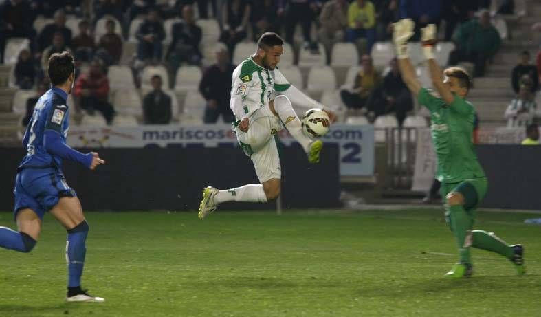 Córdoba C.F. Getafe, el partido en fotos.