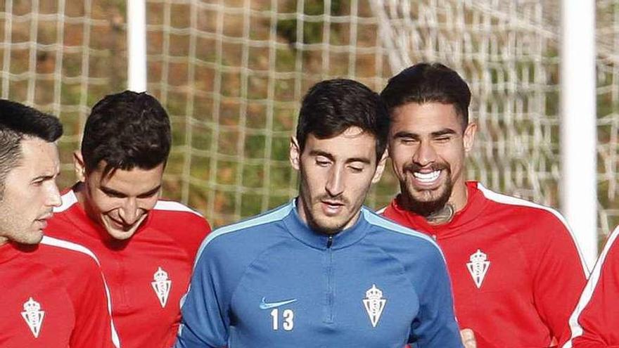 Diego Mariño, en el entrenamiento de ayer en Mareo.