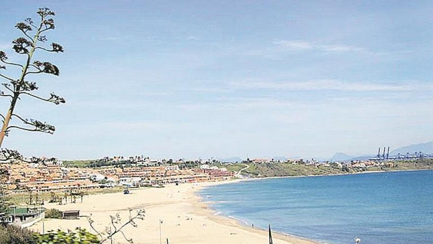 Fallece un niño arrollado por una lancha en una playa de Algeciras