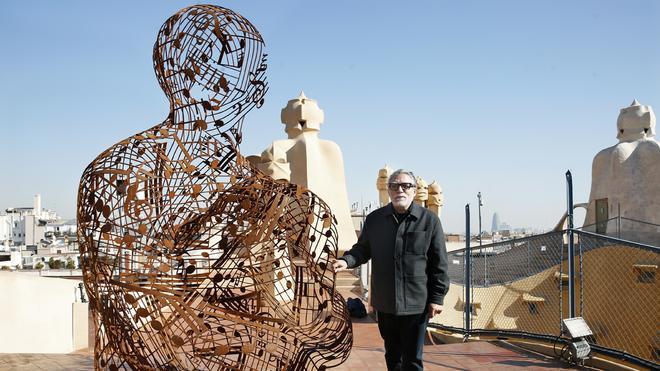 Una escultura de Jaume Plensa corona La Pedrera