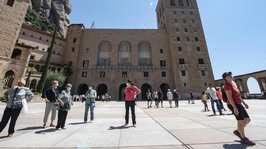 Visitants a Montserrat, en l&#039;obertura del santuari després del període de confinament