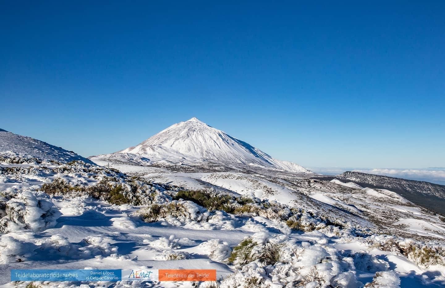 Así luce el Teide nevado