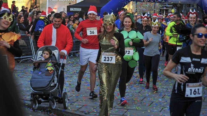 Participantes en la carrera de San Silvestre del pasado año. // Iñaki Abella