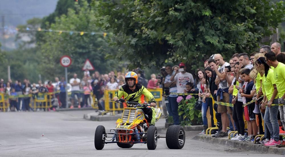 Exhibición del piloto Pablo Martiño en Barredos