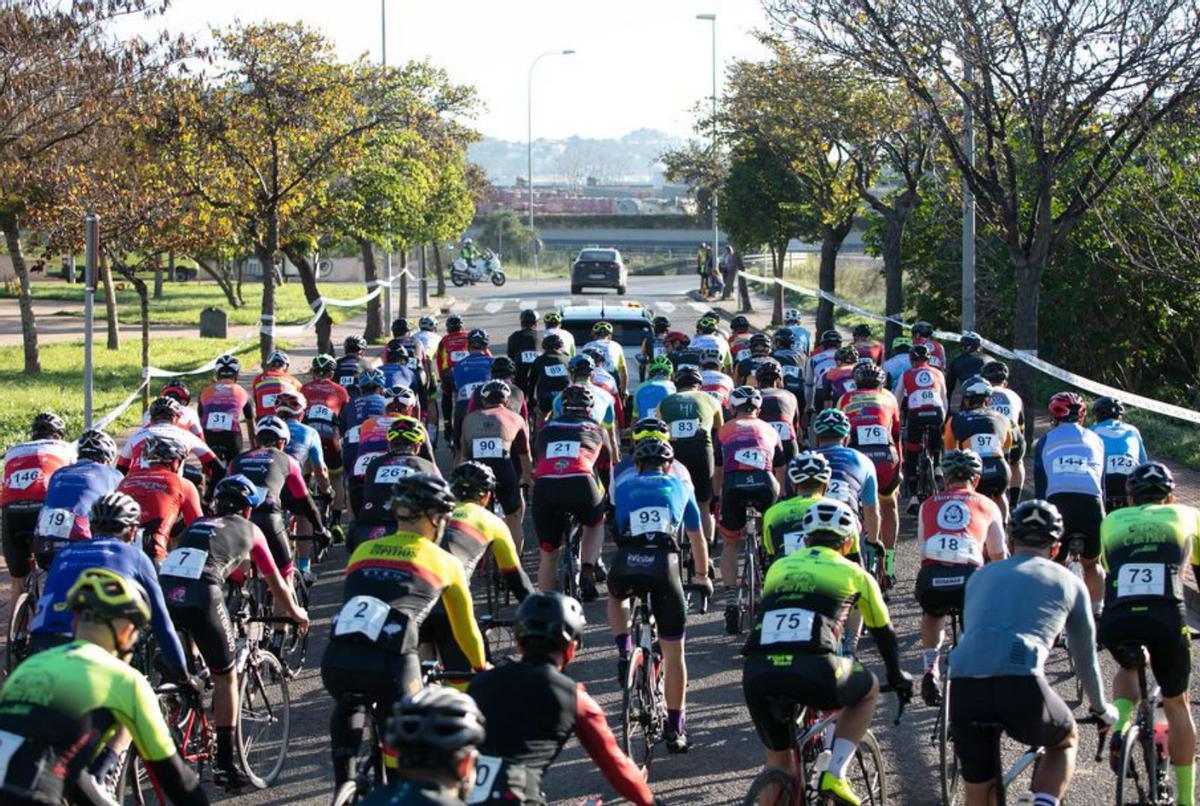David Leggett y Laura Ríos repiten triunfo en la Cursa de s’Indiot
