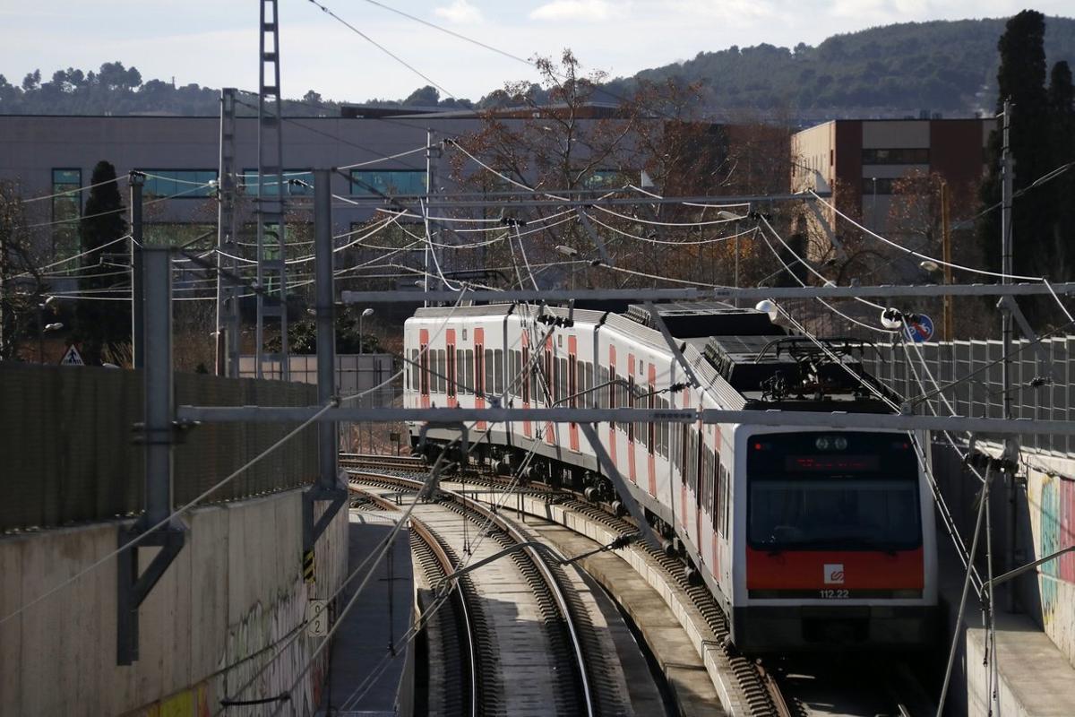 Un convoy de los Ferrocarrils de la Generalitat de Catalunya (FGC).