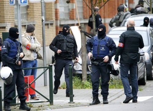 Redada de la policia belga en los suburbios de Molenbeek en Bruselas