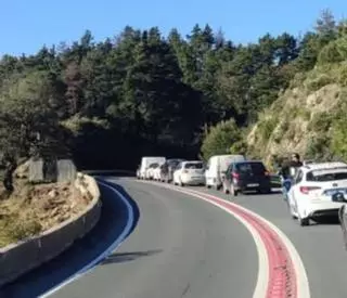 Denuncian largas retenciones en Coín y Monda por el tráfico diario desviado desde Ronda