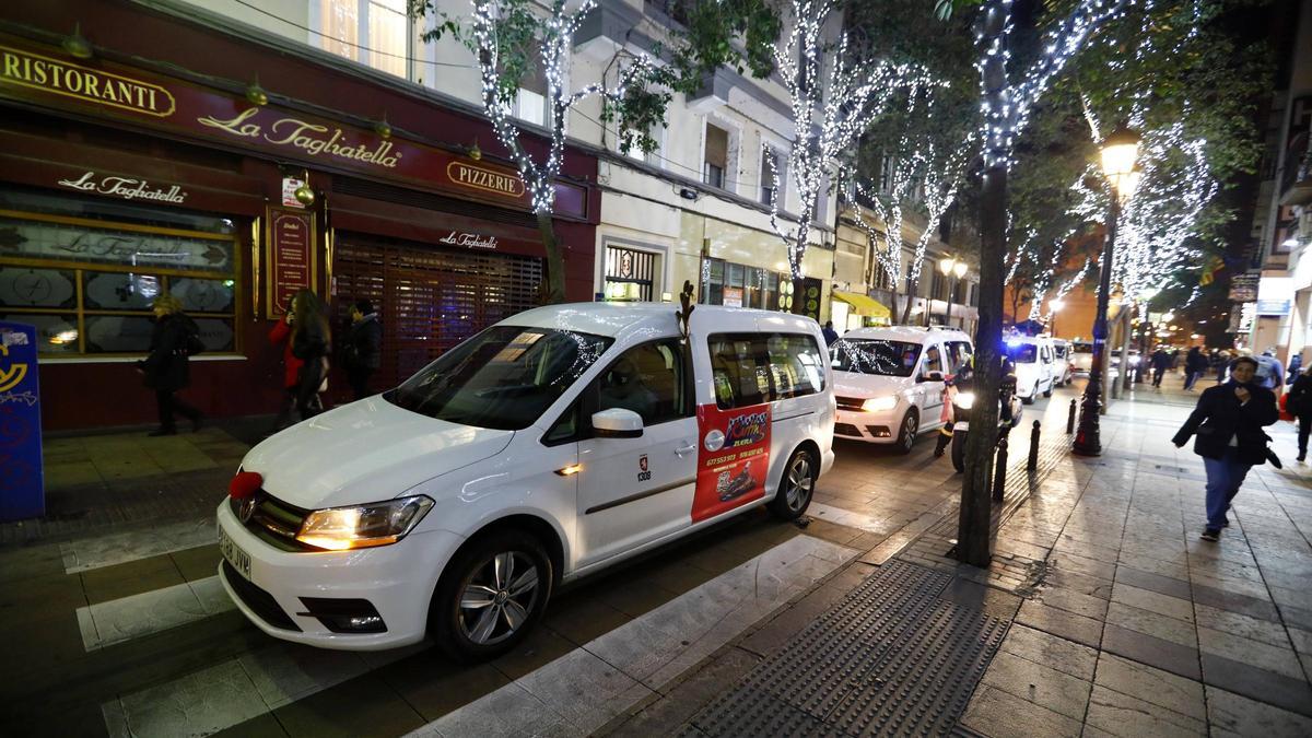 El taxi de Zaragoza acerca la luz a las personas con discapacidad.