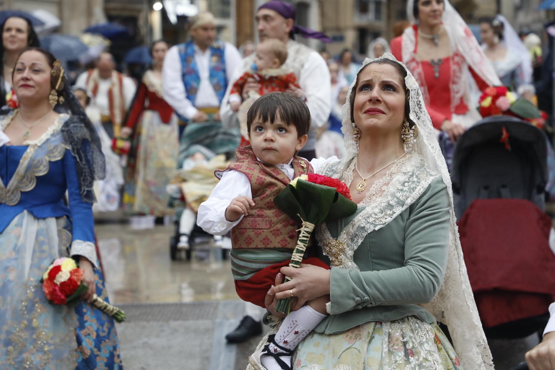 Búscate en el primer día de ofrenda por la calle de Quart (entre las 17:00 a las 18:00 horas)