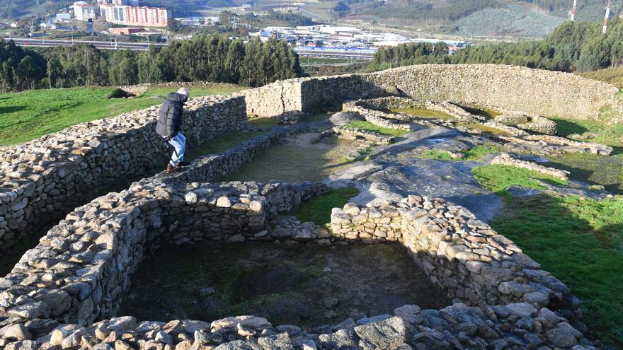 El centro de visitantes del castro de Elviña espera por un informe de Patrimonio