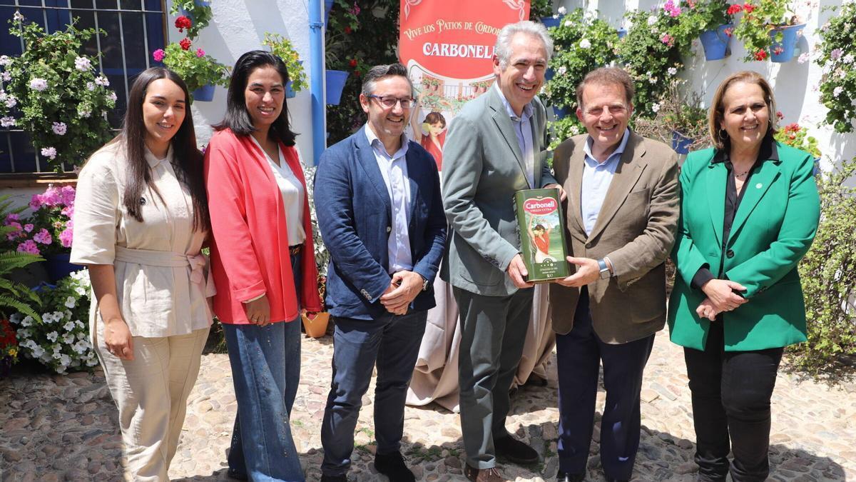 Acto de Deoleo de celebración de su 160 aniversario en los patios de Córdoba.