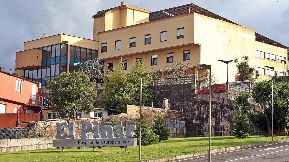 El hospital psiquiátrico privado El Pinar, 
ubicado en la carretera vieja de Madrid.   | // MARTA G. BREA