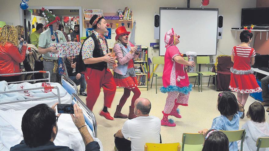 Payasos unidos para profesionalizar el humor en la asistencia hospitalaria de Murcia