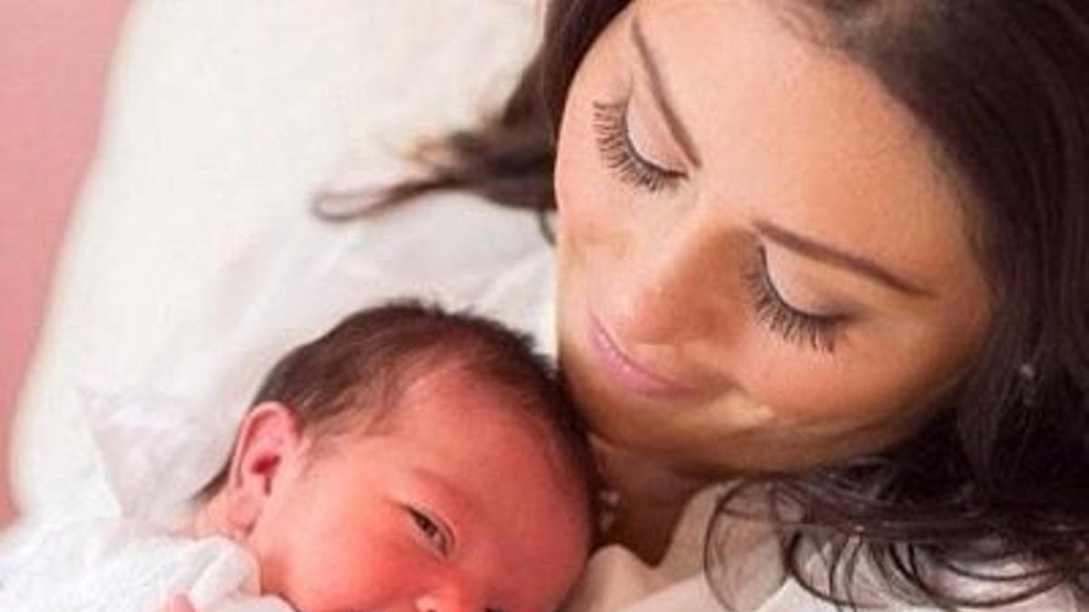 JWoww presenta a su hija