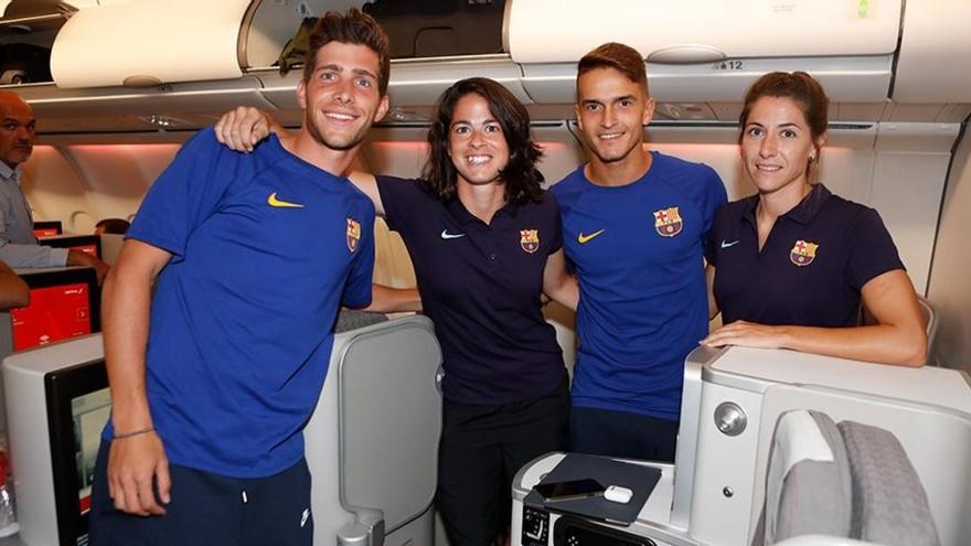 Los chicos del Barça viajan en &#039;business&#039;; las chicas, en turista