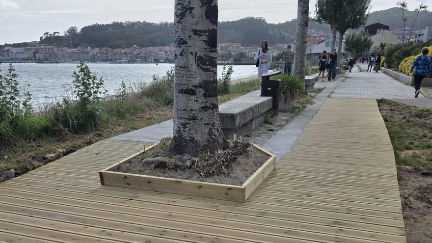 Finalizan las obras de reforma del paseo marítimo de Rodeira