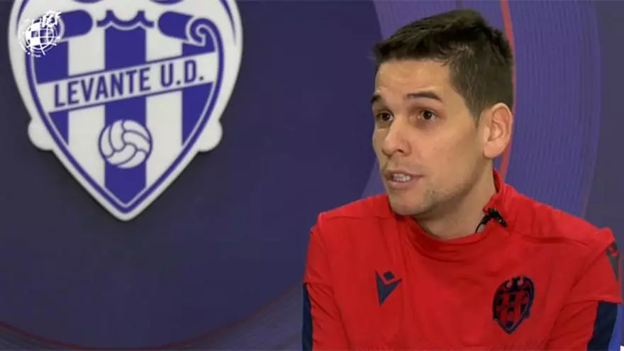 Diego Ríos, la revolución de los banquillos al servicio del Levante UD FS