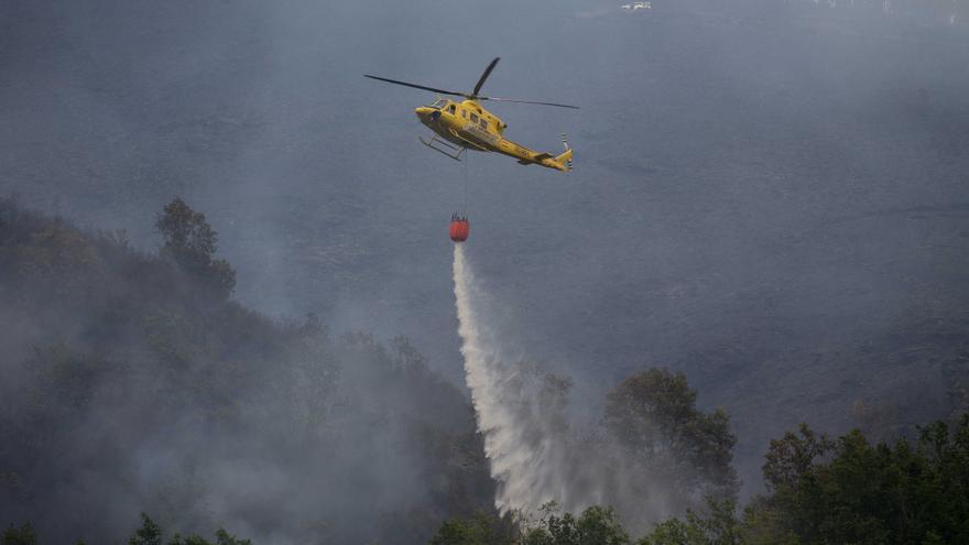 El incendio activo en el parque natural de O Xurés arrasa ya 410 hectáreas