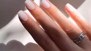 Adiós a la manicura francesa: las uñas glaseadas son la nueva sensación