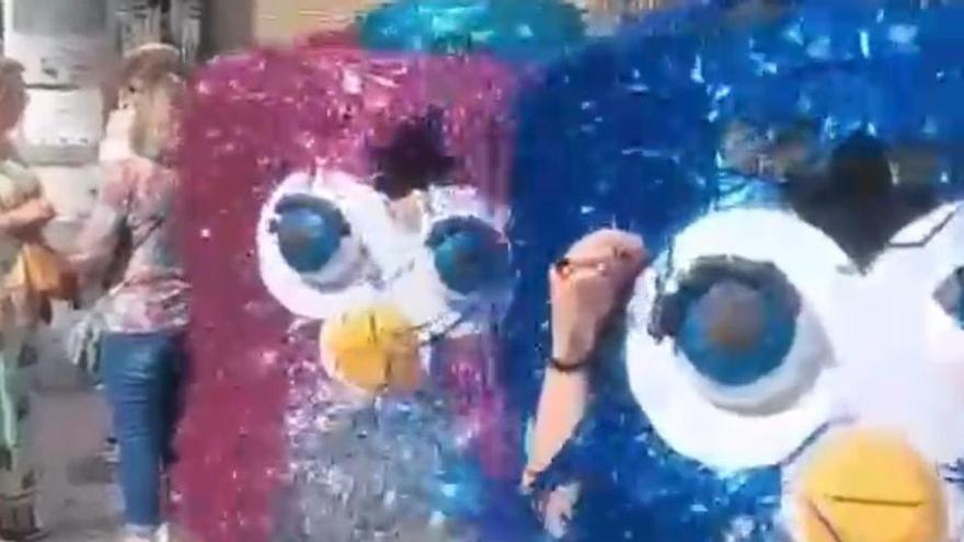 Vídeo | Disfraces de pingüino por Zaragoza
