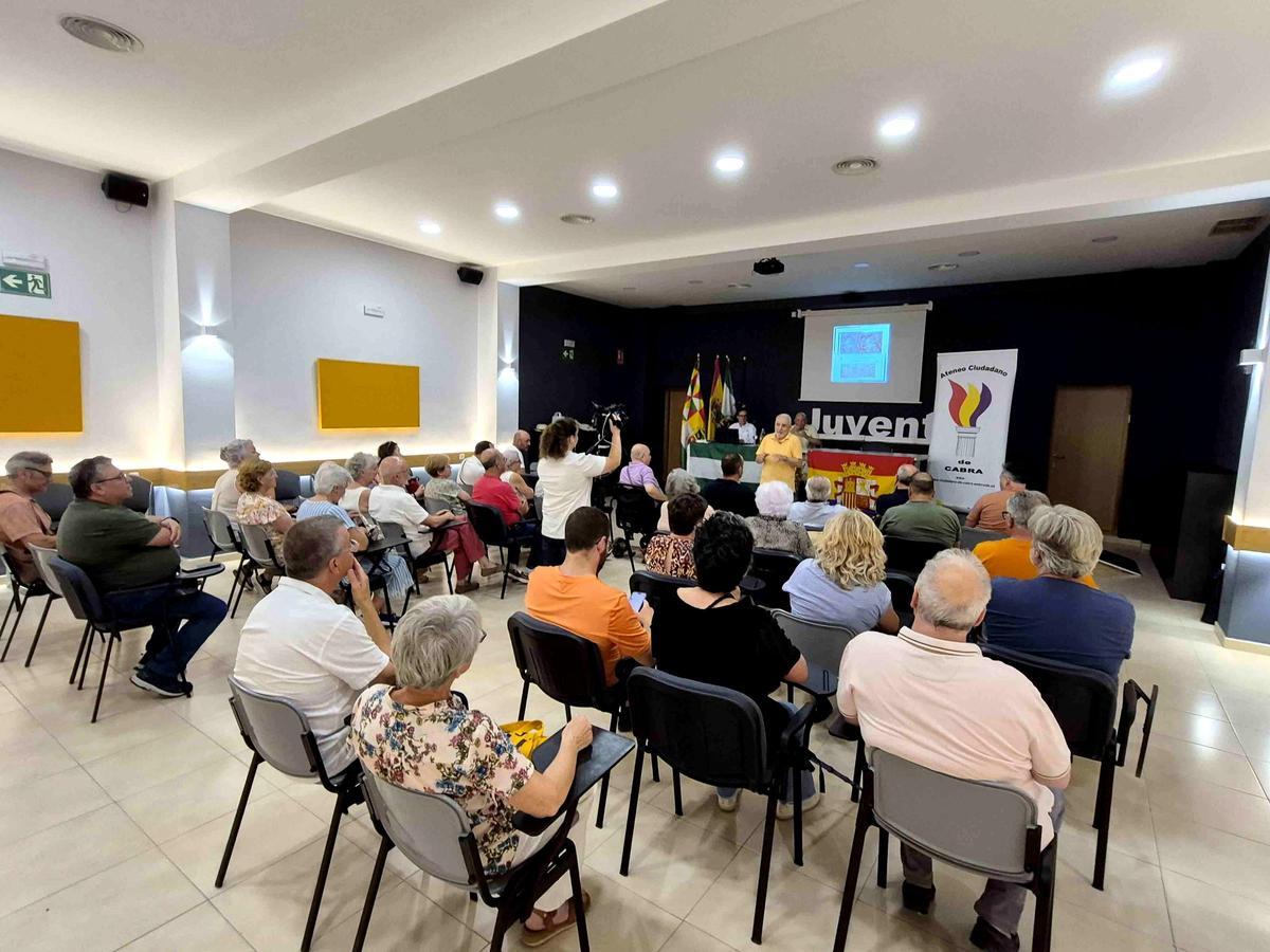 Los caminos públicos del sur de Córdoba buscan defensores.