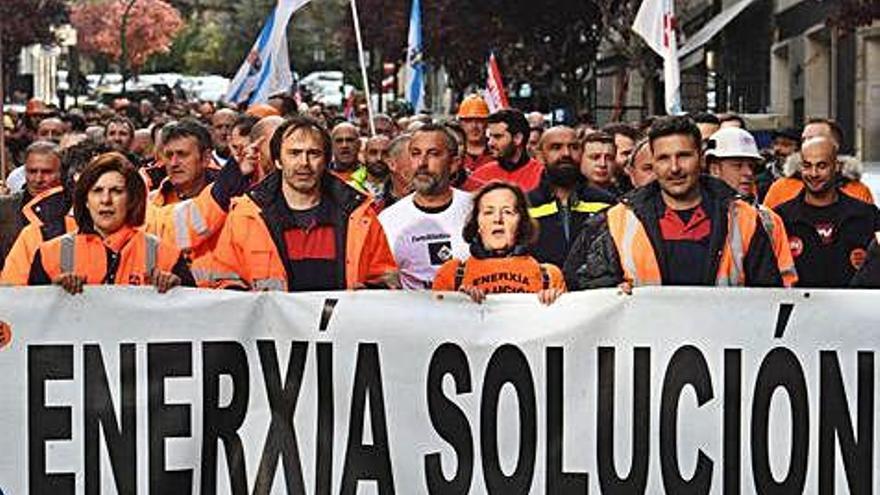 Protesta de trabajadores de la fábrica de aluminio de A Coruña, antes de la venta de Alcoa a Parter Capital.