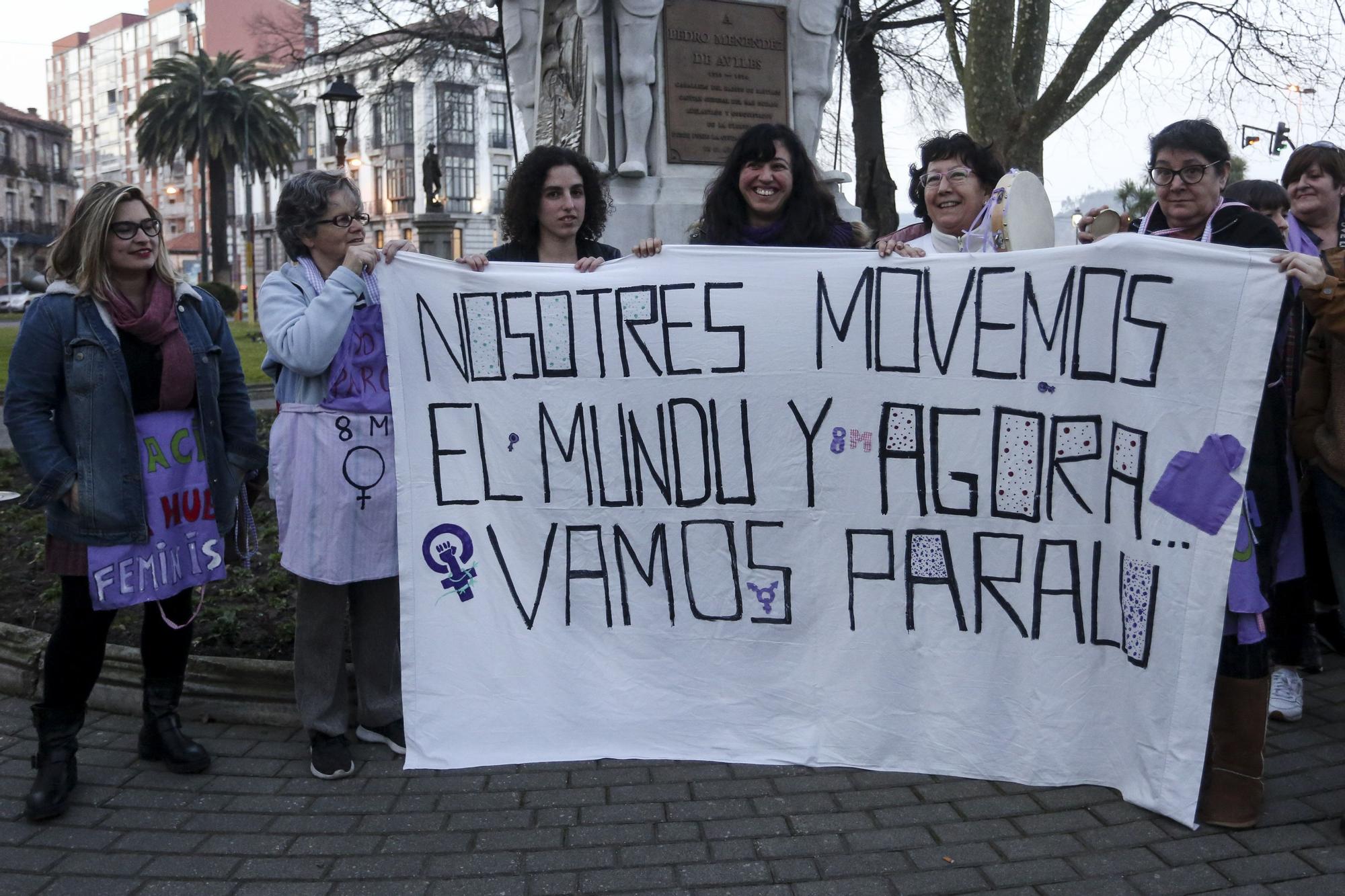 "Nieta de brujas, hermana de " y otros 80 carteles del feminismo asturiano