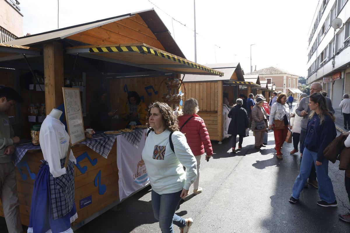 Ambiente en la calle Pérez de Ayala con motivo del festival de la marañuela