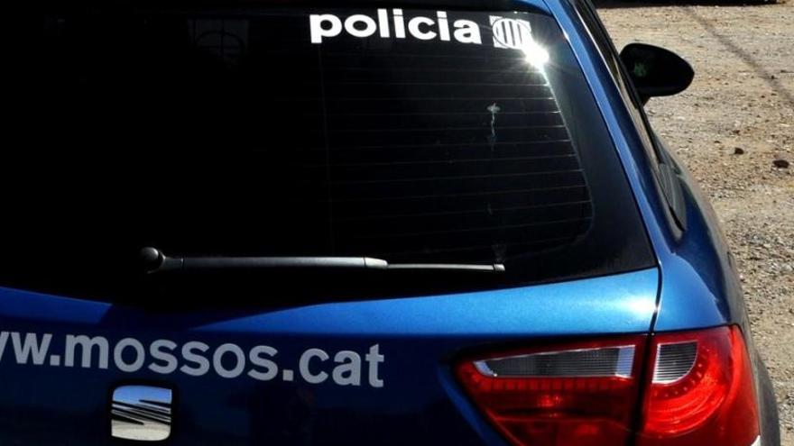 Imatge d&#039;arxiu d&#039;un cotxe de Mossos