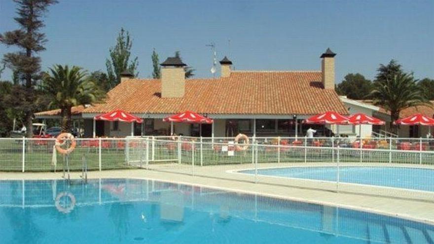 El Camping Ciudad de Zaragoza abre su temporada de baño