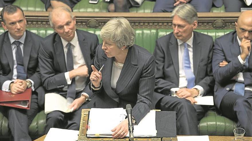 La oposición acusa a Theresa May de mentir sobre el ‘brexit’