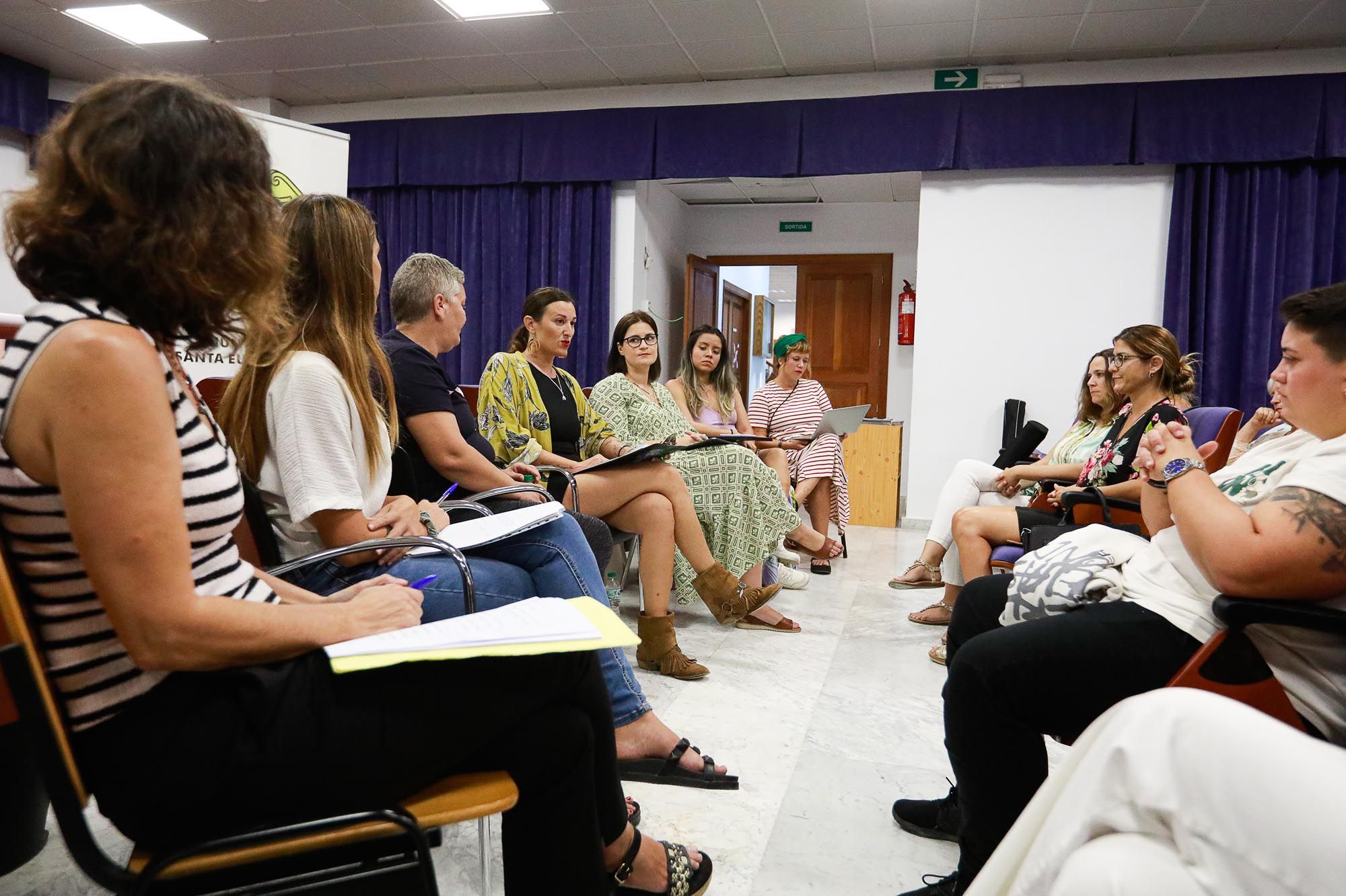 Mesa redonda sobre la erradicación de la prostitución en Ibiza de Metges del Món