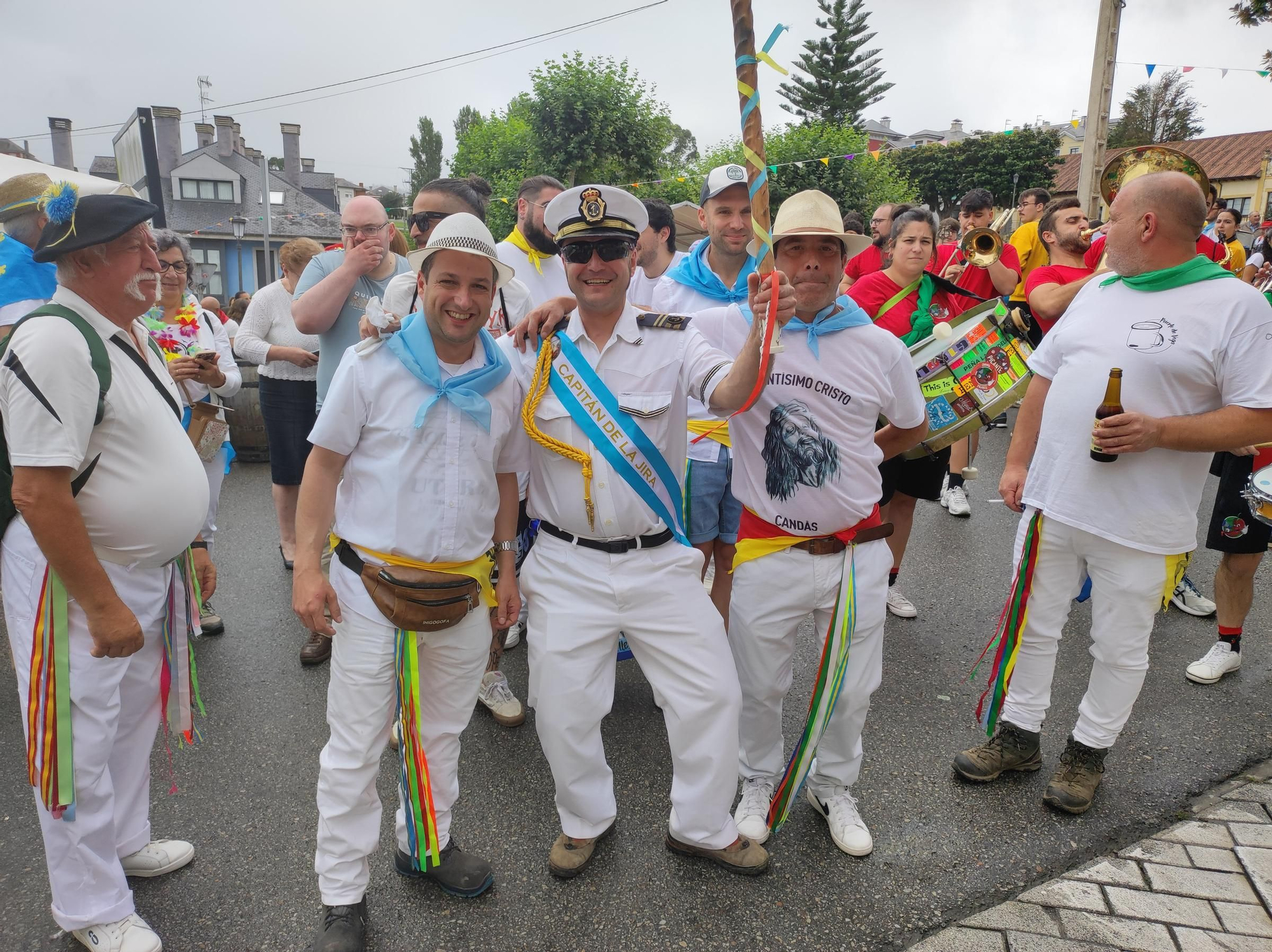En imágenes: Así fue la salida de los romeros para celebrar la jira que cierra Las Telayas