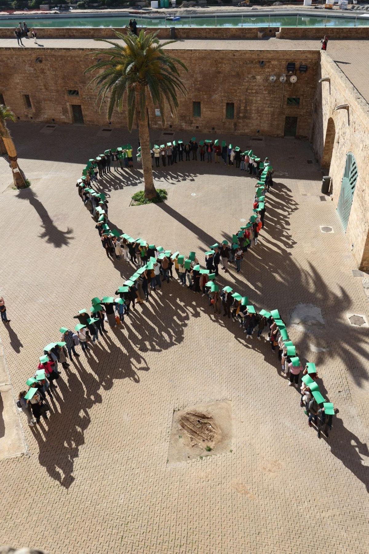 Un gran lazo humana este sábado en Ses Voltes, en  Palma.